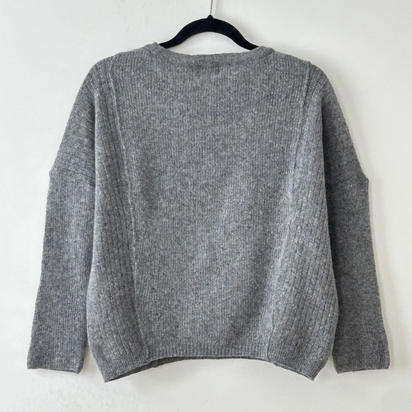 Girl By Band Of Outsiders Gray Crewneck Sweater - Picture 13 of 16
